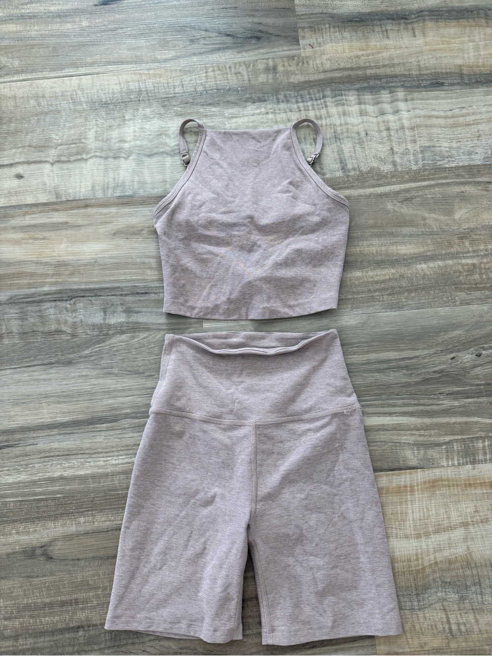Beyond Yoga Cropped Tank & High-Rise Bike Shorts Set - Chia XS